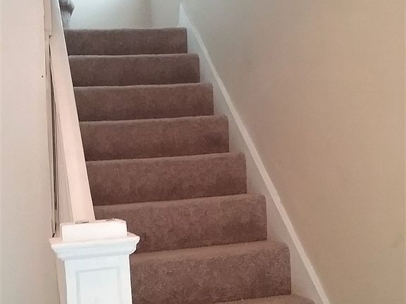 Entry way. Brand new carpet!