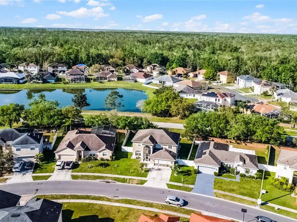 5456 Crepe Myrtle Cir, Kissimmee, FL 34758