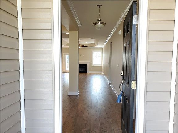 4th image of 101 Arbor Woods Ln