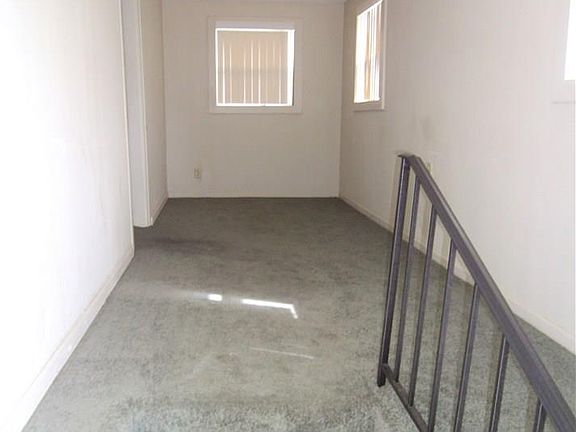 5th image of 2920 W Scott St
