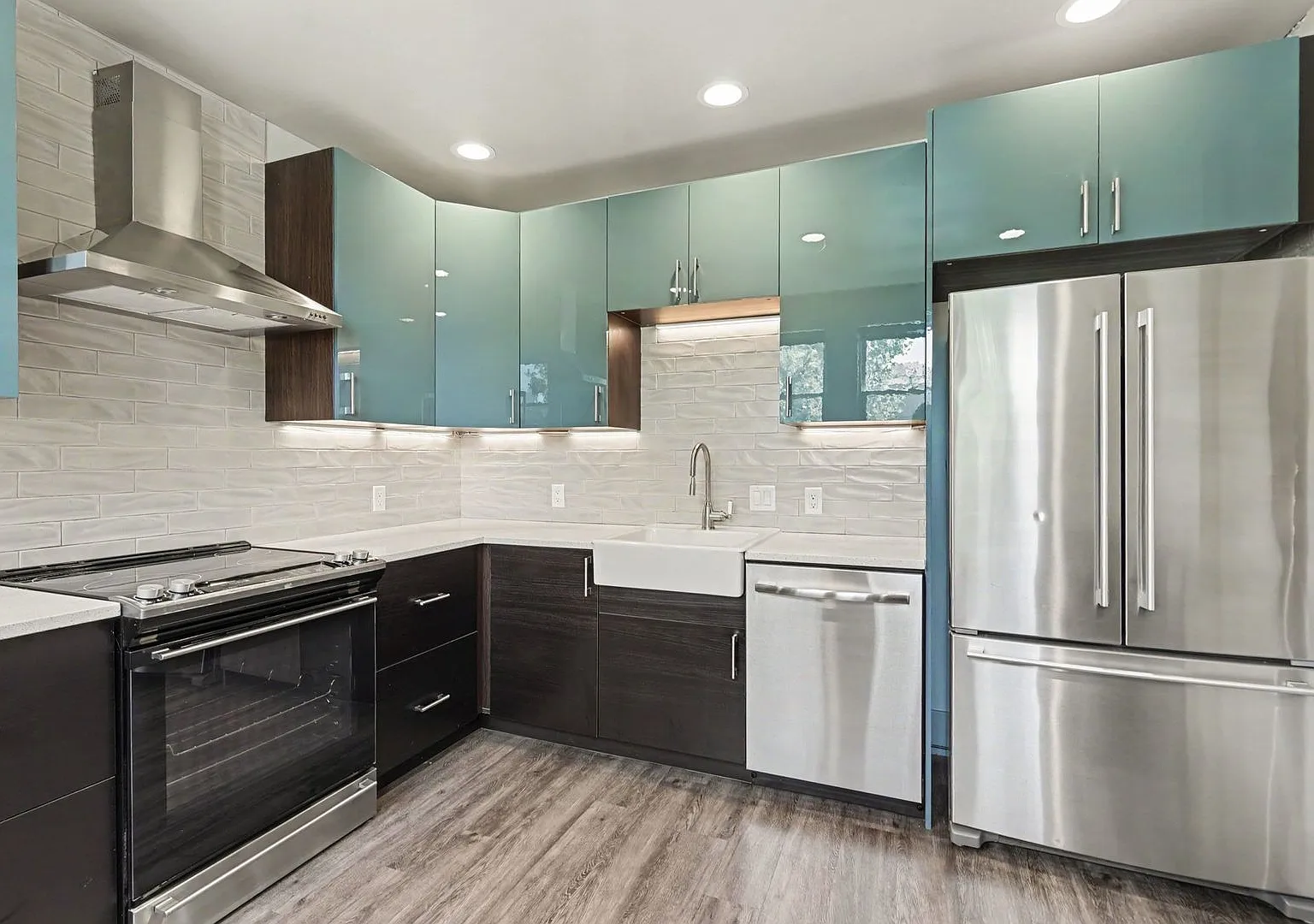 Fully Renovated Victorian Townhome in Curtis Park/RiNo | Walk to Dining, Parks & Downtown — Photo 1