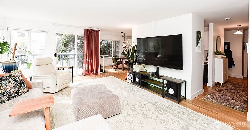 3rd image of 1214 Taylor Avenue N #101