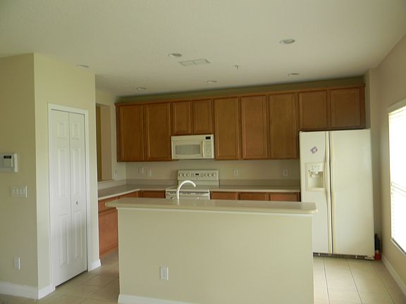 5th image of 2085 Cypress Bay Blvd