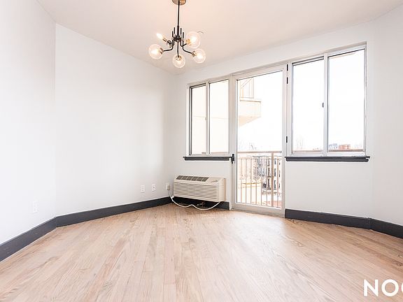 2nd image of 756 Myrtle Ave APT 3E