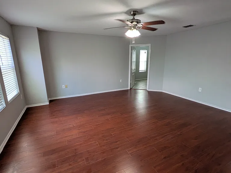 6130 Wisteria Hl — Photo 26