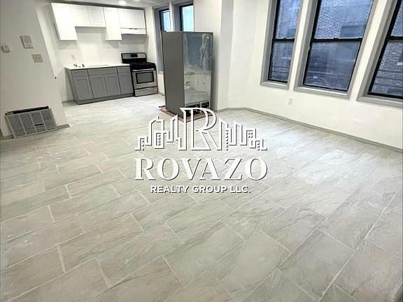 2nd image of 47 Milford Ave APT 5