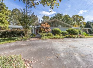 225 Camelot Rd, Clemson, SC 29631
