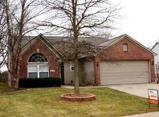 6825 Millbrook Cir, Indianapolis, IN