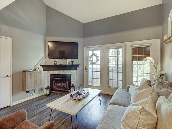 3rd image of 4901 S Calle Los Cerros Dr Unit 226