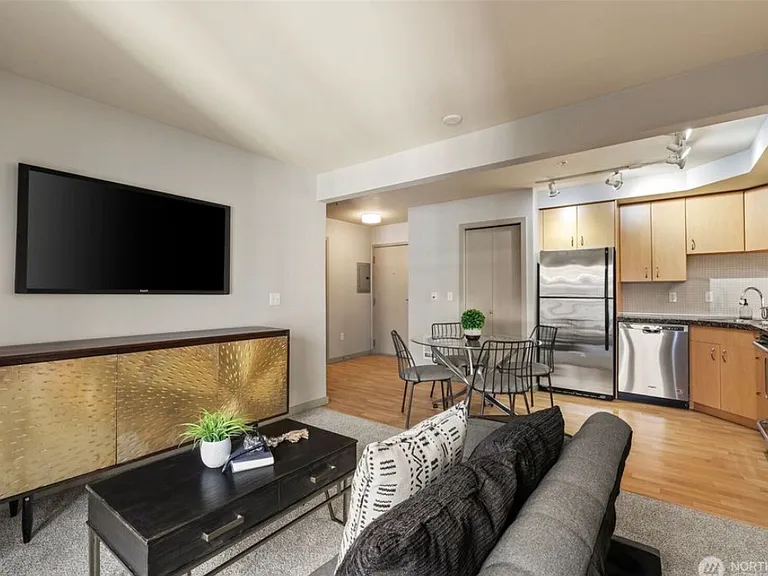 103 Bellevue Ave E #302A — Photo 9