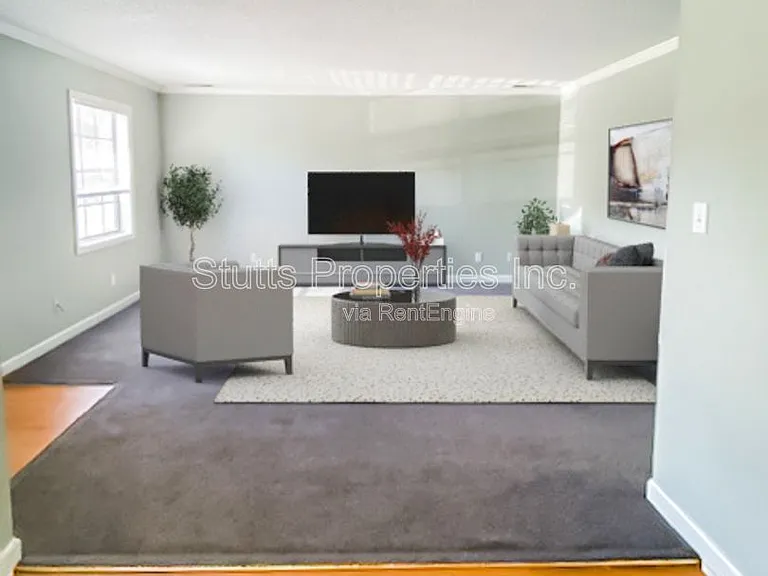 545 Dulin St — Photo 1