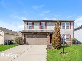 1279 Blue Heron Ln, Greenwood, IN 46143