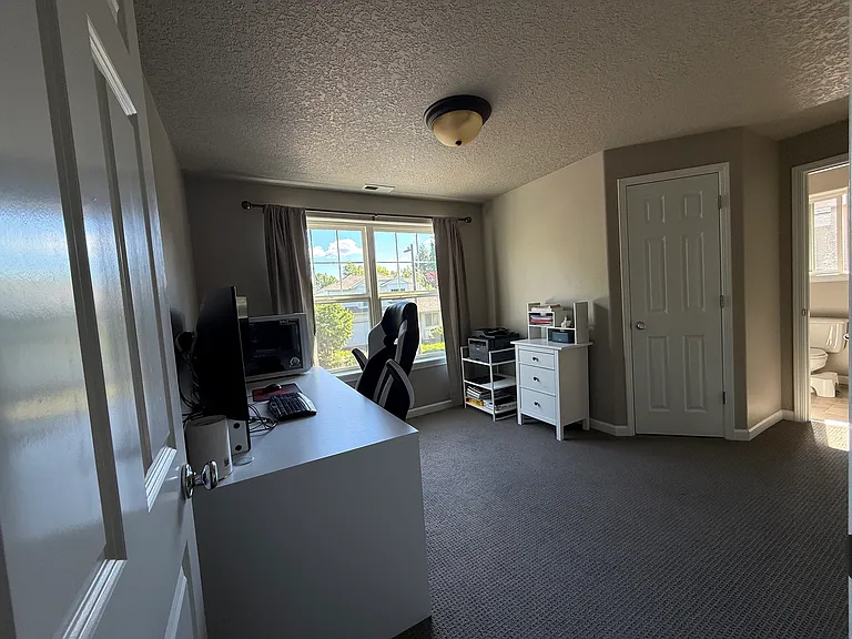 8653 NE Alder St — Photo 13