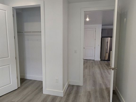 5th image of 271-273 Oak St #201