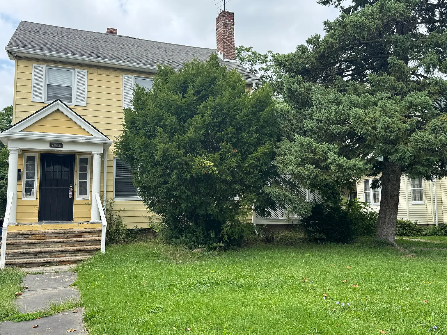 3 bed, 1200 sqft, $1,200 — Photo 2