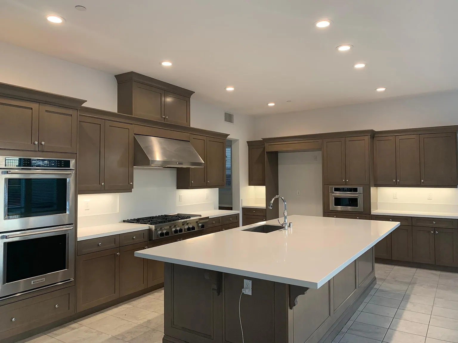 12015 Estrella Pl — Photo 3