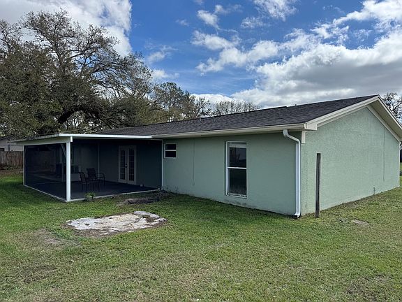 3rd image of 3115 Lark Ln