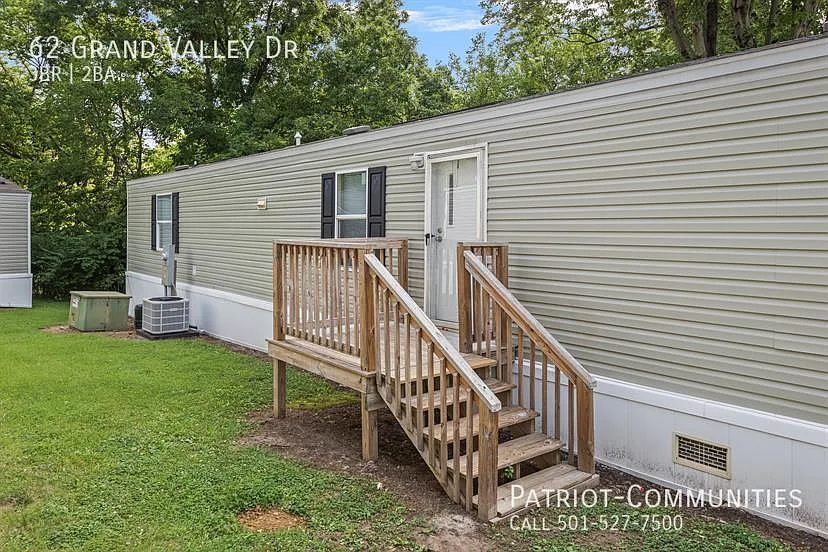 3 bed, $1,350 — Photo 2