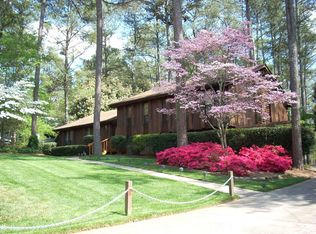 3390 Holliglen Dr, Marietta, GA 30062