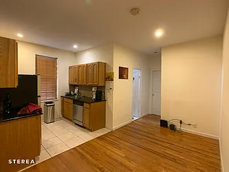 Rented by Sterea Agency