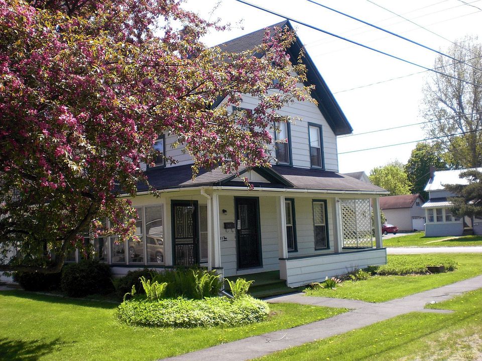 1st image of 35 Parker St