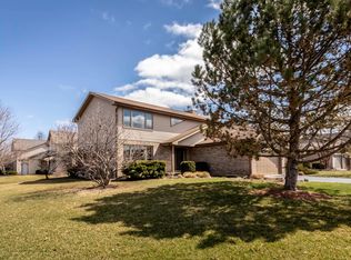 841 Kent Cir, Bartlett, IL 60103