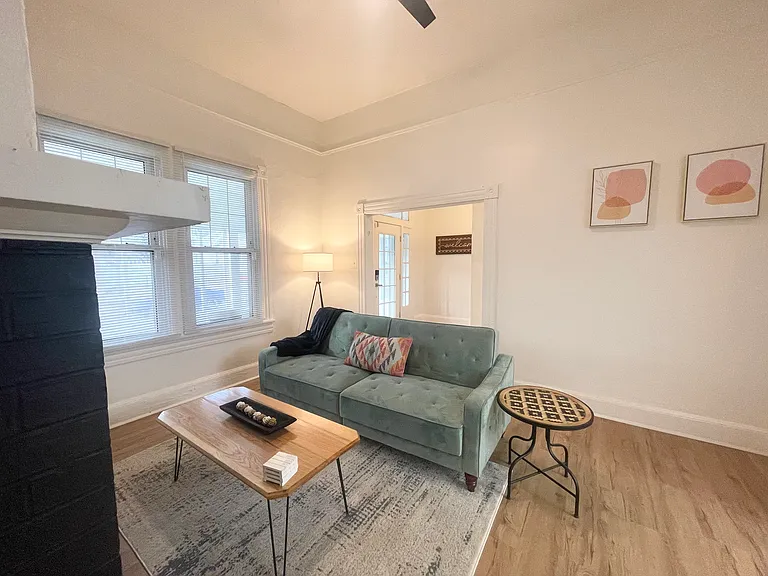 1503 Rogers St — Photo 6