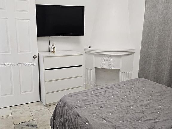 4th image of 1526 Pennsylvania Ave APT 8