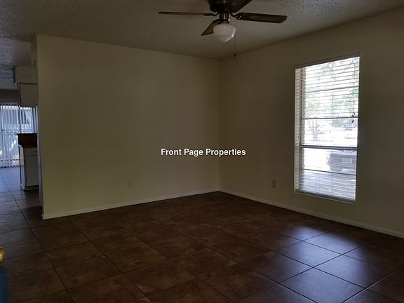2nd image of 2407 La Casa Dr #B