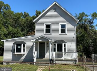 4910 Iroquois St, College Park, MD 20740