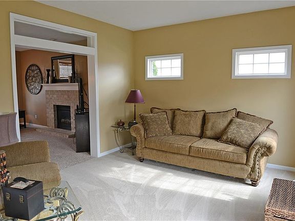 4th image of 1284 Dover Dr