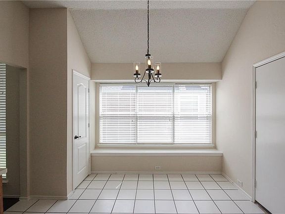 5th image of 11913 Amber Valley Dr