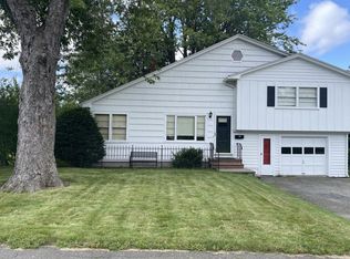 227 Chamberlain St, Brewer, ME 04412