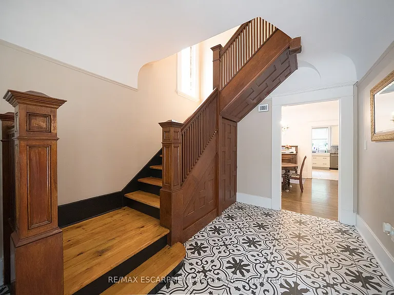 8 William St — Photo 5