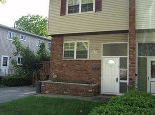 43 Lonergan Dr, Suffern, NY 10901