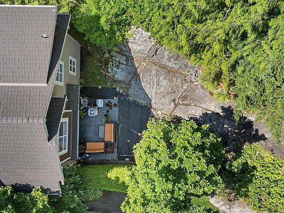 2nd image of 4949 Edendale Ct