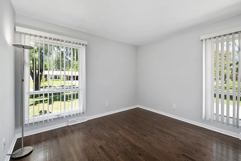 Thumbnail 17