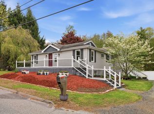84 City Depot Rd, Charlton, MA 01507