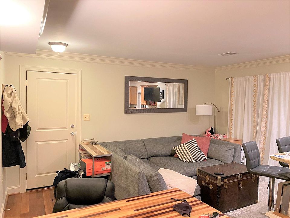1st image of 1219 Oronoco St #202
