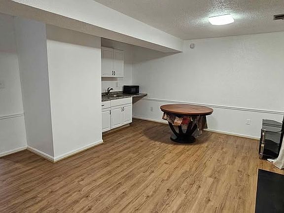 5th image of 1927 Amberstone Ct #Bas