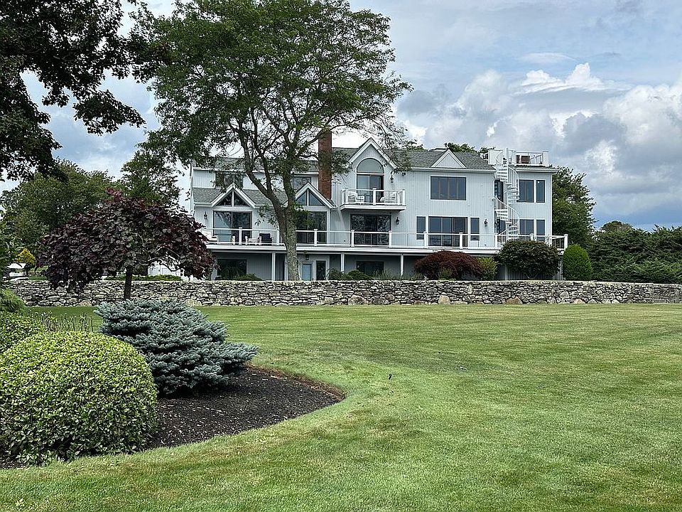 1st image of 10 S Cliff Dr