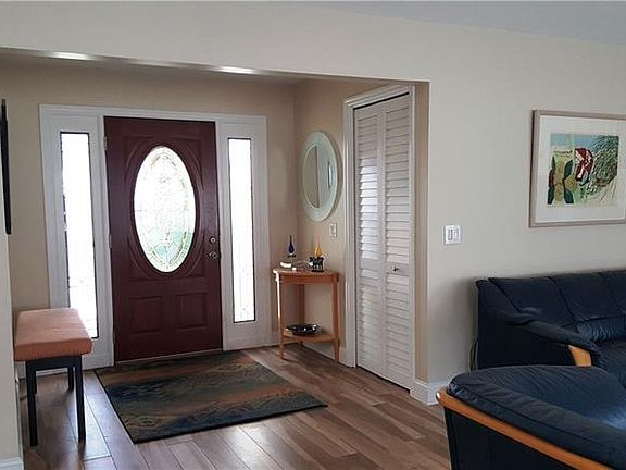 4th image of 4485 Ascot Cir