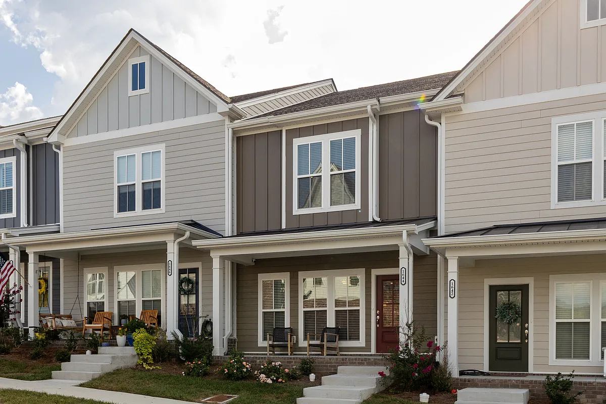 Building Photo - 1644 Carson Meadows Ln
