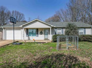 38 W Tracy St, Bells, TN 38006