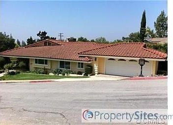 1st image of 2307 Country Club Vista St