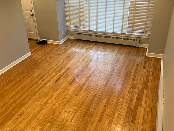 3rd image of 223 N Lakeshore Dr
