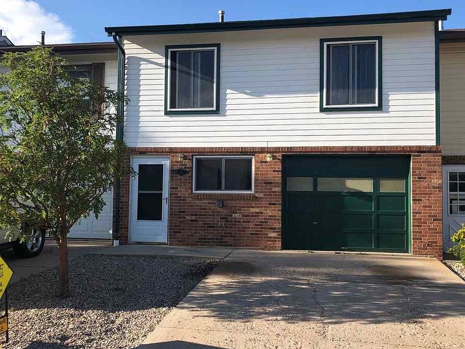 1st image of 1614 E Shields St