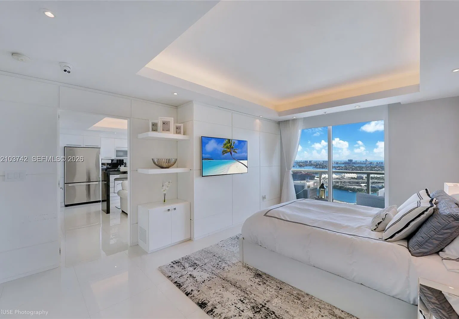 Vizcayne South Condo — Photo 3