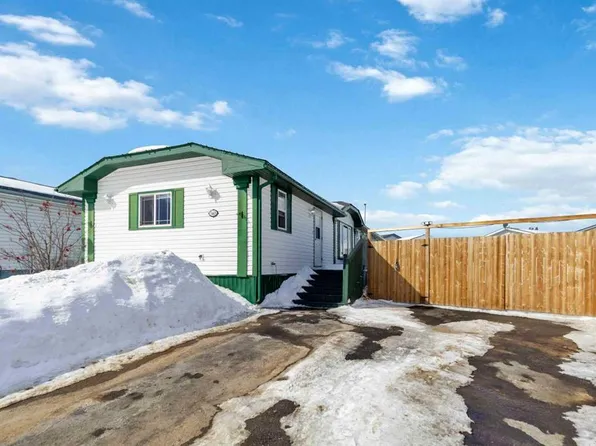 548 SE McKinlay Cres, Wood Buffalo, AB T9K 2R6