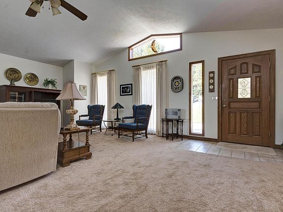 3rd image of 83 Quail Cove Dr
